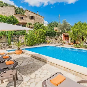 Villa Pau By Sunvillas Mallorca, Pollença